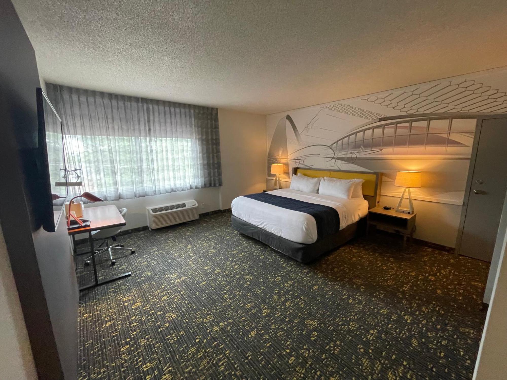 Saint Louis Airport 4*