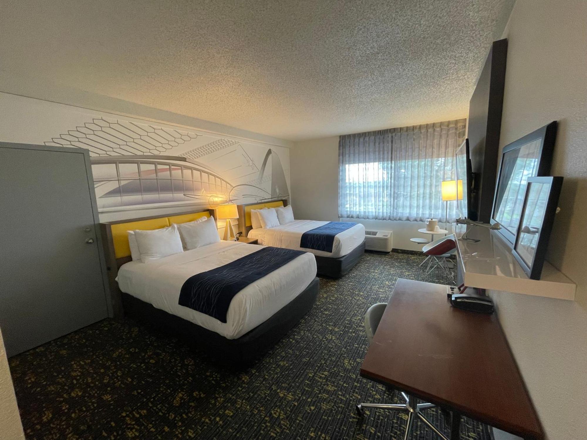 Hotel Saint Louis Airport