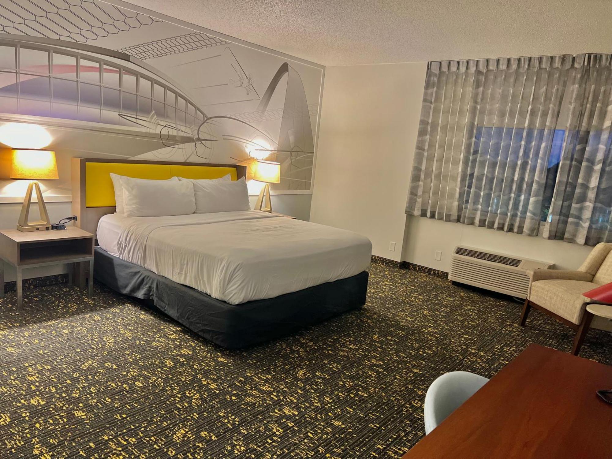 Hotel Saint Louis Airport