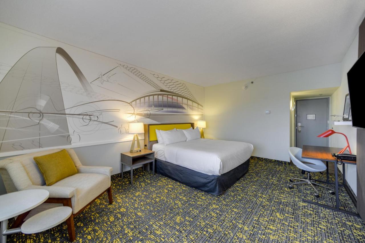 Saint Louis Airport 4*