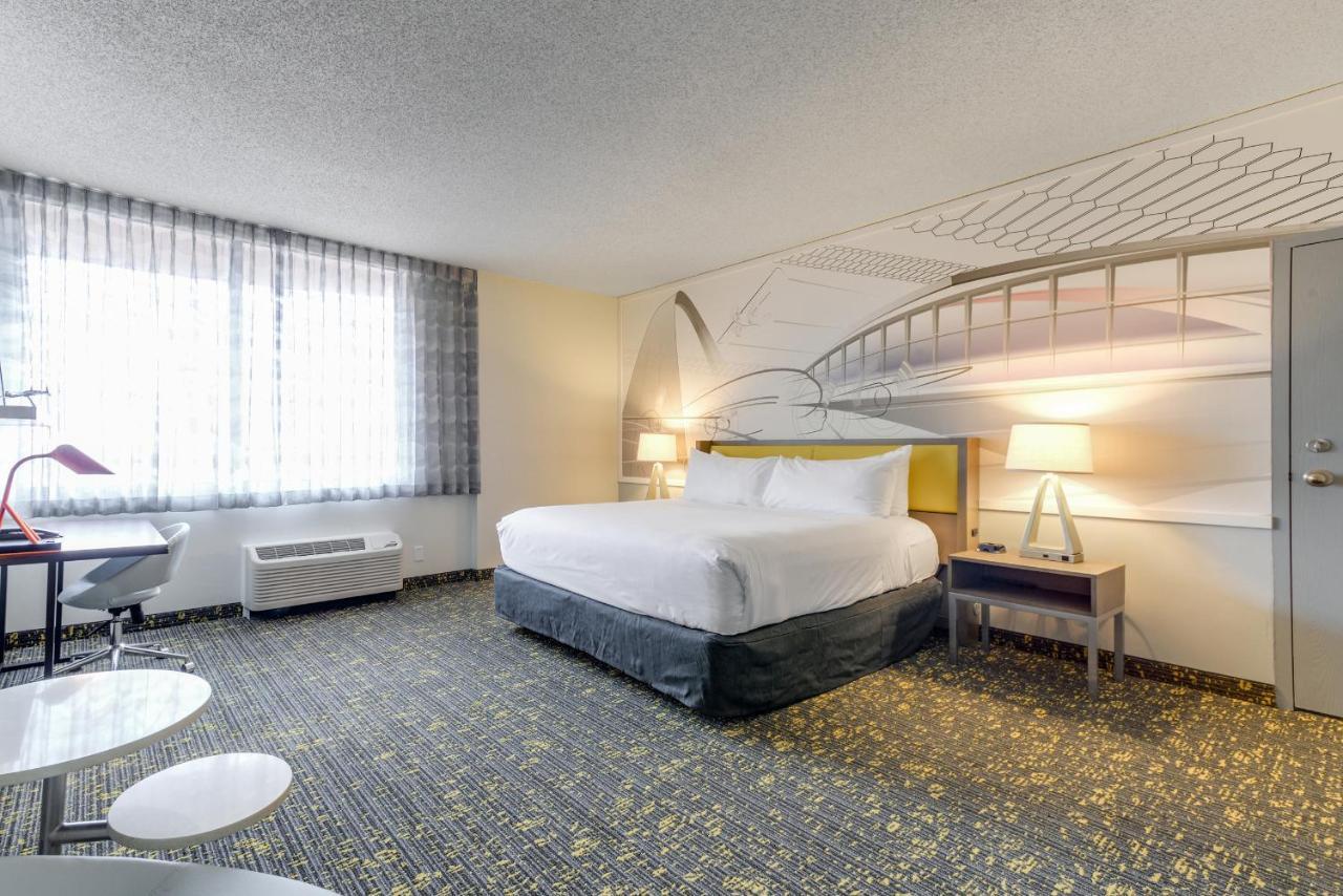 Saint Louis Airport 4*
